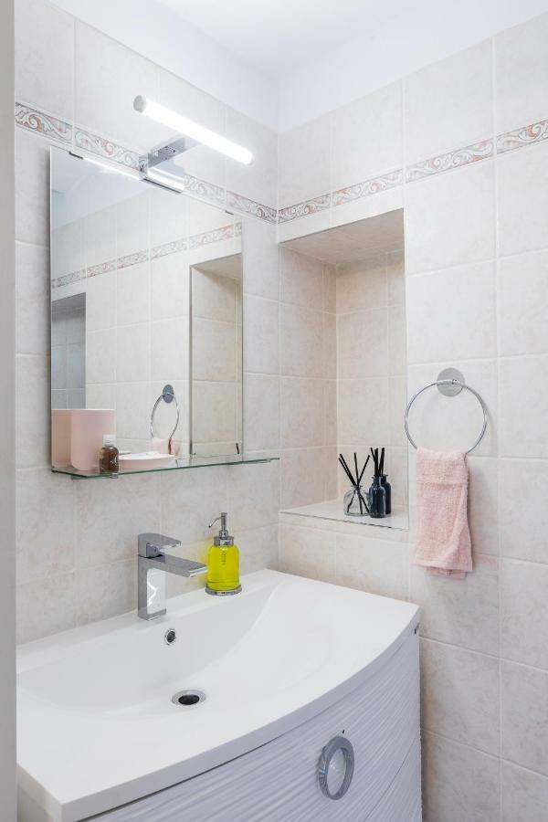Historic Center Palace - Huge 4 Bedrooms Santa Croce Apartment - By Likehomeflorence Ngoại thất bức ảnh