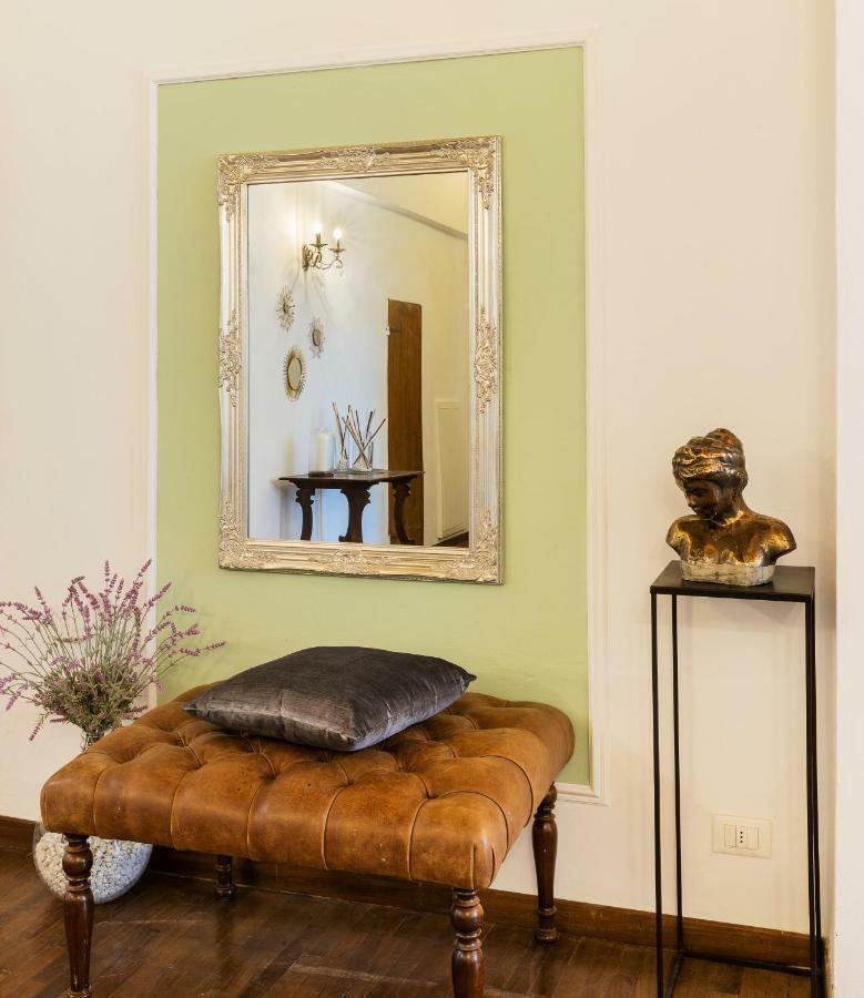 Historic Center Palace - Huge 4 Bedrooms Santa Croce Apartment - By Likehomeflorence Ngoại thất bức ảnh