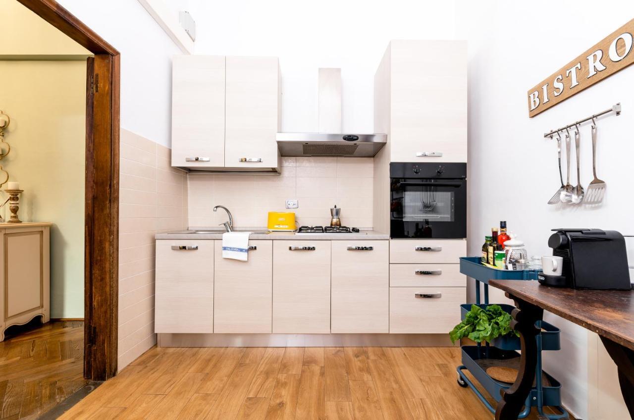 Historic Center Palace - Huge 4 Bedrooms Santa Croce Apartment - By Likehomeflorence Ngoại thất bức ảnh